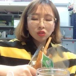 吃瓜娱乐小仙女是谁啊视频,她是如何成为网络红人的？